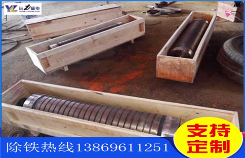 磁選機,干式磁選機,寧夏砂土礦干式磁選機 磁選機,干式磁選機,寧夏砂土礦干式磁選機