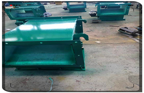 永磁除鐵器,管道除鐵器,山西生產(chǎn)永磁管道除鐵器 永磁除鐵器,管道除鐵器,山西生產(chǎn)永磁管道除鐵器