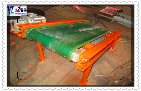 干式磁選機(jī),干式磁選機(jī)如何選鐵_干式磁選機(jī)如何選鐵發(fā)展工作視頻皮帶及結(jié)構(gòu)價(jià)格 干式磁選機(jī),干式磁選機(jī)如何選鐵_干式磁選機(jī)如何選鐵發(fā)展工作視頻皮帶及結(jié)構(gòu)價(jià)格