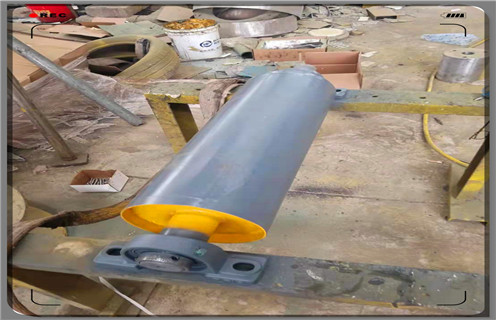 永磁滾筒磁選機,永磁滾筒磁選器原理_滾筒磁選機多少錢一臺,永磁滾筒磁選器原理內部結構圖 永磁滾筒磁選機,永磁滾筒磁選器原理_滾筒磁選機多少錢一臺,永磁滾筒磁選器原理內部結構圖