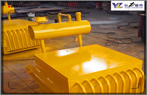 帶式除鐵器,山東帶式除鐵器的組成_山東帶式除鐵器的組成廠家配件_型號及工作視頻 帶式除鐵器,山東帶式除鐵器的組成_山東帶式除鐵器的組成廠家配件_型號及工作視頻