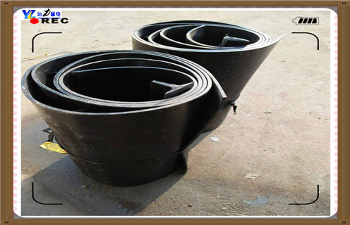 皮帶輸送除鐵器,山東皮帶輸送機除鐵器_山東皮帶輸送機除鐵器怎么調整皮帶原因及如何調_刮板價格 皮帶輸送除鐵器,山東皮帶輸送機除鐵器_山東皮帶輸送機除鐵器怎么調整皮帶原因及如何調_刮板價格